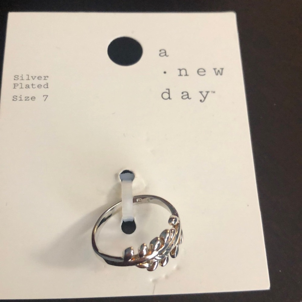 Silver Leaf Ring